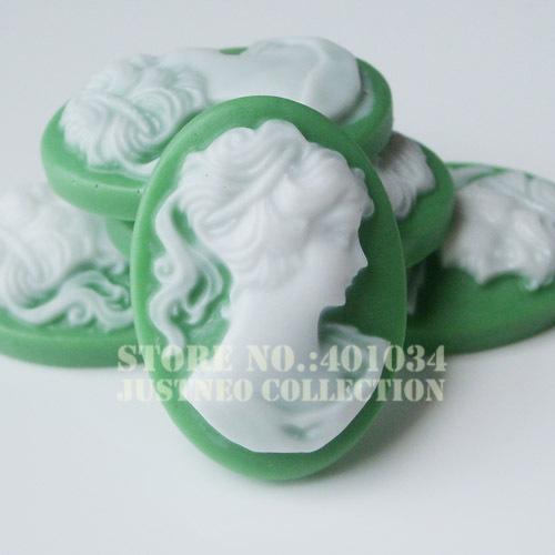 Cabochon di fiori con cammeo i - Resin Art Sculptures recensione e prezzo
