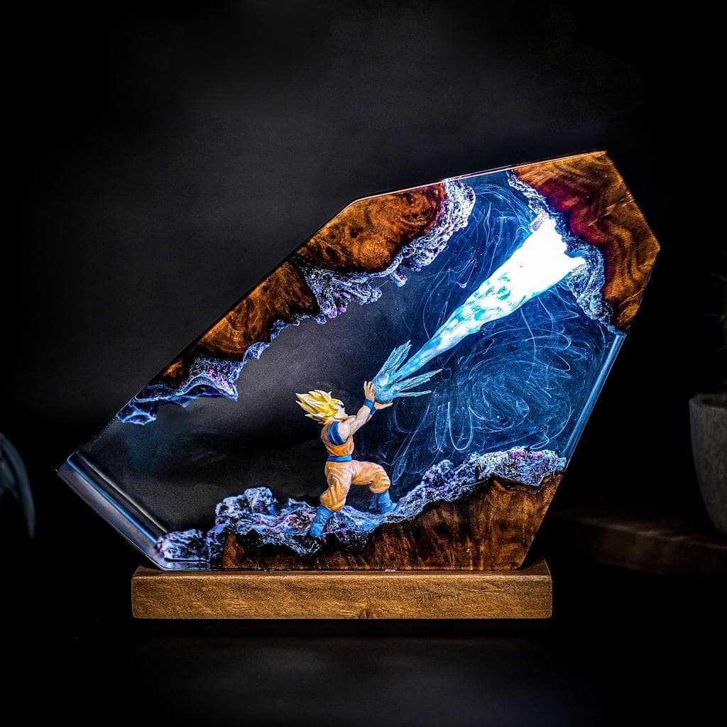 Lampada Notturna LED in Resina - Resin Art Goku recensione e prezzo